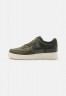 Nike Sportswear AIR FORCE 1 GTX UNISEX Sneaker low medium olive/deepest green/sail/seal brown AIR FORCE 1 GTX UNISEX Низкие кроссовки женские средний оливковый/темно-зеленый/парус/коричневый тюлень