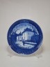 Royal Copenhagen Декоративная тарелка "Зимний дом", фарфор, 18см, Дания, 1975г