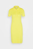 Tommy Hilfiger 1985 DRESS Day dress vivid yellow ПЛАТЬЕ 1985 ГОДА Повседневное платье ярко-желтый