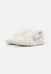 Nike Sportswear DAYBREAK Sneaker low sail/particle beige/white DAYBREAK Низкие кроссовки женские парус/частица бежевый/белый