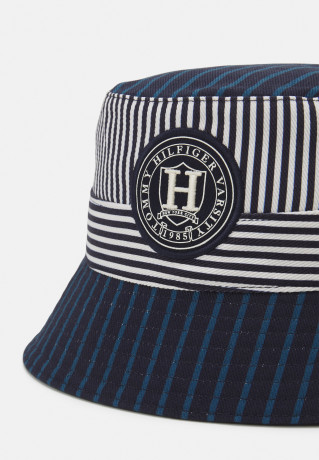 Tommy Hilfiger PREMIUM CASUAL BUCKET HAT UNISEX Hat ithaca PREMIUM CASUAL BUCKET HAT UNISEX Шляпа Итака