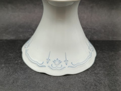 Подсвечник винтажный миниатюрный Seltmann Weiden Bavaria / Коллекция Julia, с тонким голубым узором, фарфор, 8.5 х 9 см, Западная Германия, 1970-80гг.