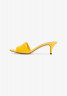Tommy Hilfiger ELEVATED MID  Heeled mules vivid yellow ELEVATED MID Мюли на каблуке ярко-желтый
