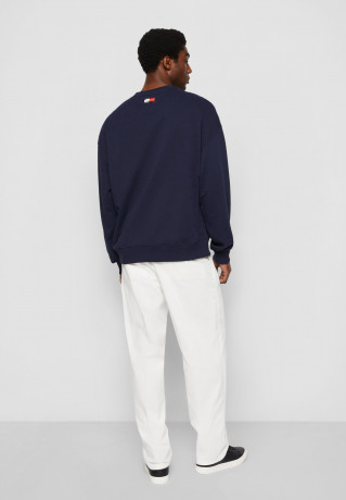 Tommy Hilfiger TOMMY HILFIGER X SHAWN MENDES CREWNECK UNISEX Sweatshirt carbon navy TOMMY HILFIGER X SHAWN MENDES CREWNECK UNISEX Толстовка углеродный флот